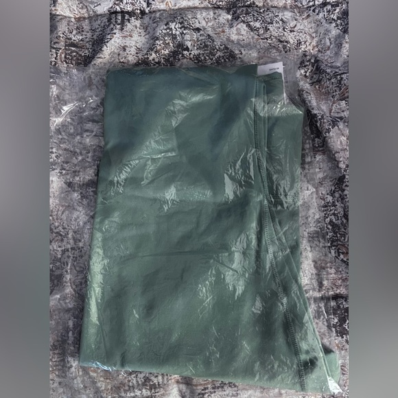 Brand new Nike One Luxe lightweight green leggings. - Picture 5 of 6